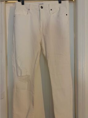 Luxury Coastal Chic White Distressed Straight-Leg Jeans - Size 28